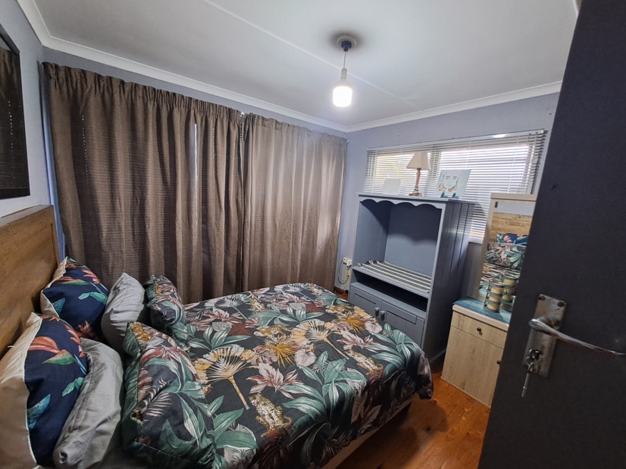 3 Bedroom Property for Sale in Paradise Beach Eastern Cape